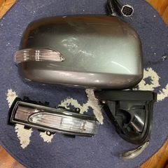 175ムーヴカスタム　サイドミラー右