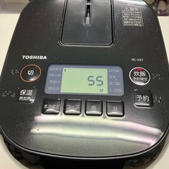 A2503-692 東芝 IHジャー炊飯器 3合炊き RC-5XT 2023年製 通電確認済み キズ汚れ有りの画像