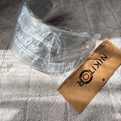 ヘルメットシールド未使用品。シルバーミラーの画像
