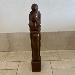 海外製 時代もの 木彫り 置物 カップル 人形 レトロ 全長67cmの画像