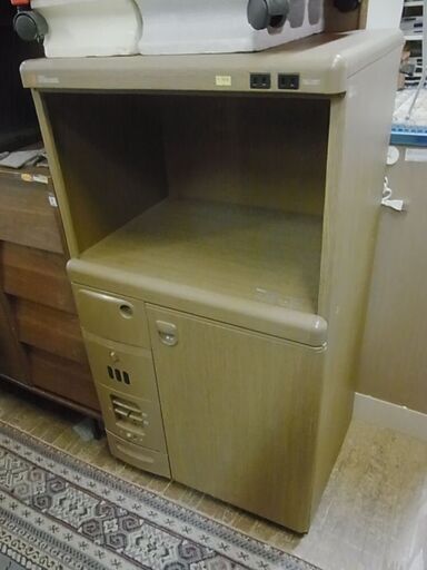 閉店セール中につき、通常特価5,478円より30％引の3,834円!ヨドコウ