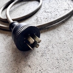 【動作確認済み】200v→100v 単巻変圧器F-30の画像