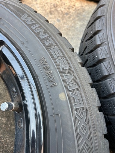スタッドレスタイヤ165/65r14ダンロップ