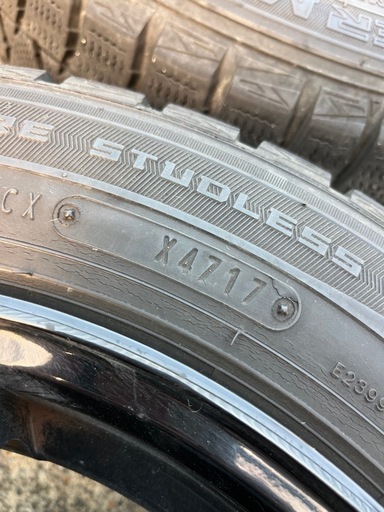 スタッドレスタイヤ165/65r14ダンロップ