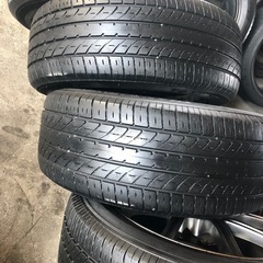 235/50R18アルミホイールホイルの画像