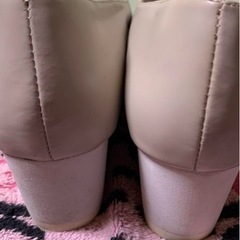 pura bianca パンプス 厚底　白の画像