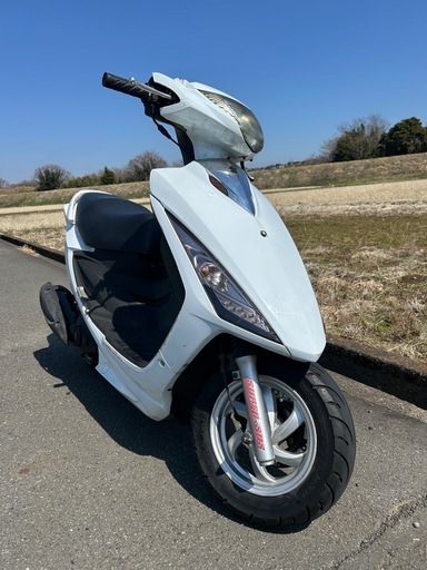 スズキ　SUZUKI GSR125