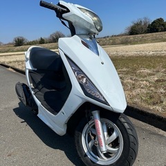 スズキ　SUZUKI GSR125の画像