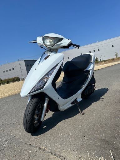 スズキ　SUZUKI GSR125