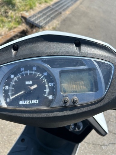 スズキ　SUZUKI GSR125