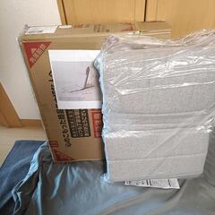 新品未使用　ドウシシャ いつでもどこでも背もたれ スリム 座椅子 薄型 コンパクト 背もたれ 14段階リクライニング 頭まで支えるハイバック 転倒防止ストッパー 折りたたみ収納可 軽量 ベッド上 読書 ゲーミング グレー EIDS-LGY
色:グレー_サイズ:薄型ハイバックお台場〜海浜幕張〜木更津357号線沿線、その他の地域にも受け渡し可能かもしれません。また山梨県甲府　笛吹周辺でも受け渡し可能です。の画像
