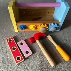 トントン　木製　知育玩具　大工ごっこ