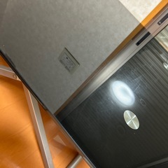 ガラステーブル　昇降型の画像