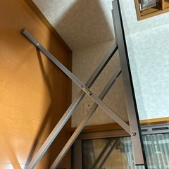 ガラステーブル　昇降型の画像
