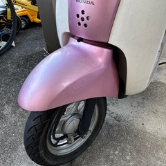 ピンクの妹（原付）の画像