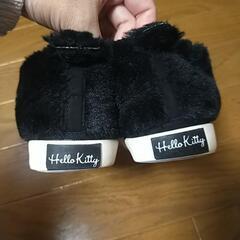 ハローキティ　ボアスニーカー　18センチの画像