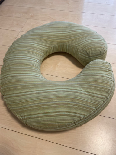 【美品】　子育て良品　授乳クッション