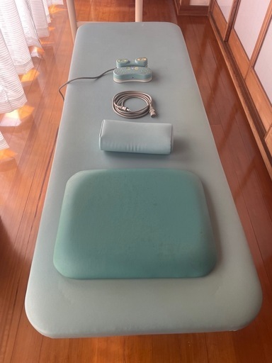 期限付　電動昇降マッサージベッド