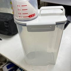 W2503-694 アスベル 密閉米びつ 容量2kg キズ汚れ有り