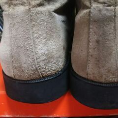 スウェード素材ハーフブーツ　グレー色　サイズ26.0㎝　ワイズ（巾）2.5E～3E　ちょっと細めです。　made in ITALYの画像
