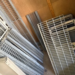 ダイクレ スチールグレーチングU字溝(並目)　T-14 R5MU25-15の画像