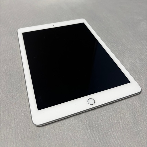 iPad 第6世代  32GB  WiFiモデル