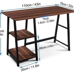 椅子と机の画像