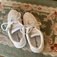 白スニーカー👟
