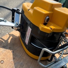 ☆中古品 リョービ ウインチ WI-62 100V 最大吊揚荷重60㎏ ワイヤーロープ4㎜ｘ15 動作問題無し☆の画像