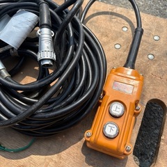 ☆中古品 リョービ ウインチ WI-62 100V 最大吊揚荷重60㎏ ワイヤーロープ4㎜ｘ15 動作問題無し☆の画像