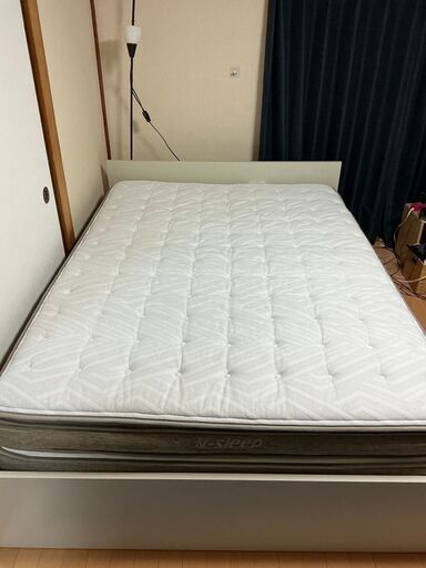ニトリのNスリープダブルベッドマットレス\u0026 IKEAベッドフレ－ムのセット