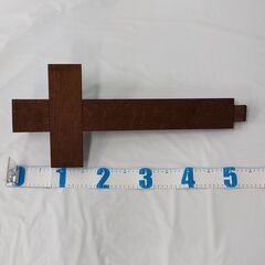 大幅お値下げ！JME043K) ヨーロッパ雑貨 イエス・キリスト像 十字架/クロス アンティーク小物/ウッド調 重量856g（土台込み）/材質不明 中古品の画像