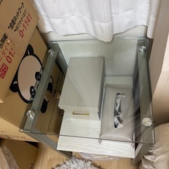 サイドテーブル ナイトテーブルの画像