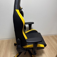 E-WIN ゲーミングチェア オフィスチェア リクライニング 前傾機能 肉厚の画像