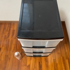 収納ボックスの画像