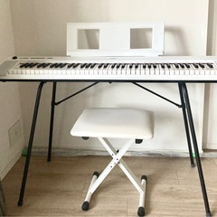 YAMAHA電子キーボードpiaggero（ピアジェーロ）
　
