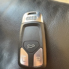 Audi アウディ　スマートキー