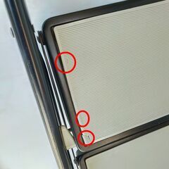 △ 折りたたみ踏台3段 折りたたみ踏台 メーカー不明 滑り止めの部分破損と傷あり 現状渡しの画像