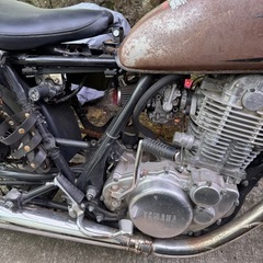 ヤマハSR400の画像