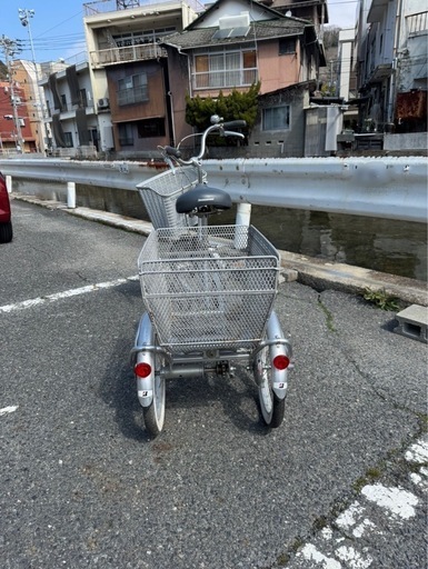 受付終了しました。　 ブリヂストン　ワゴン　3輪自転車　美品