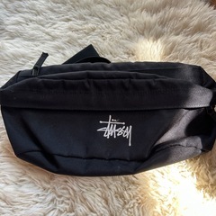 ウエストポーチ