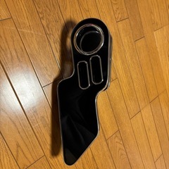 20系アルヴェル助手席側サイドテーブル