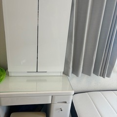 ドレッサー＋椅子付き
