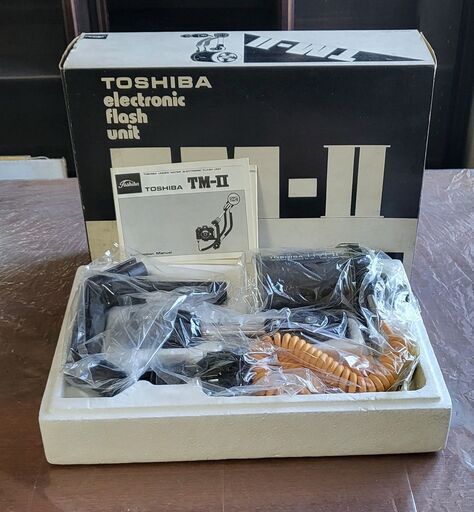 フィルムカメラ用　ストロボユニット　Toshiba TM-II　取りに来てくれる方
