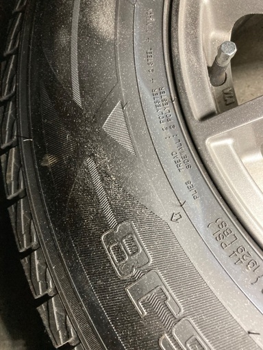 スタッドレス　タイヤ　ホイール　バンガード　
