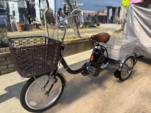 お譲りできました　
Panasonic 電動三輪車ビビライフ
