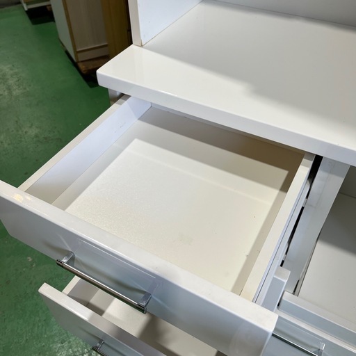 食器棚　キッチンボード　レンジボード　家具　ホワイト　白　
幅88奥行き41.6高さ209.8