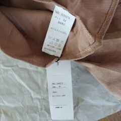 ベージュ系 リボンタイ付き ワンピース Mサイズ コーデュロイ タイプ 生地 未着用 新品 タグ付きの画像