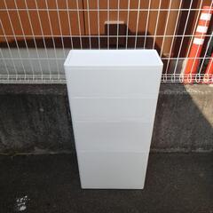 プラスチックの隙間ケースの画像
