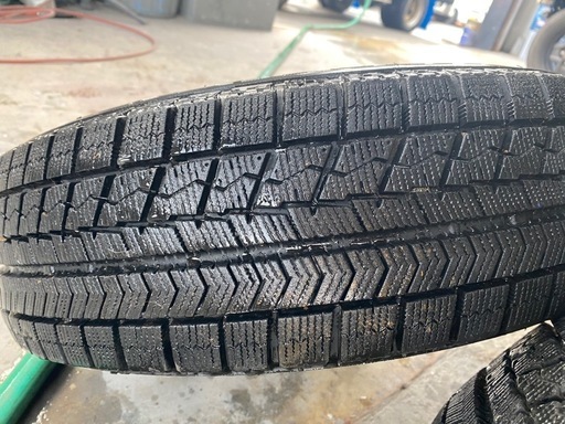 決まりました！
ブリジストンVRX 165/70R14